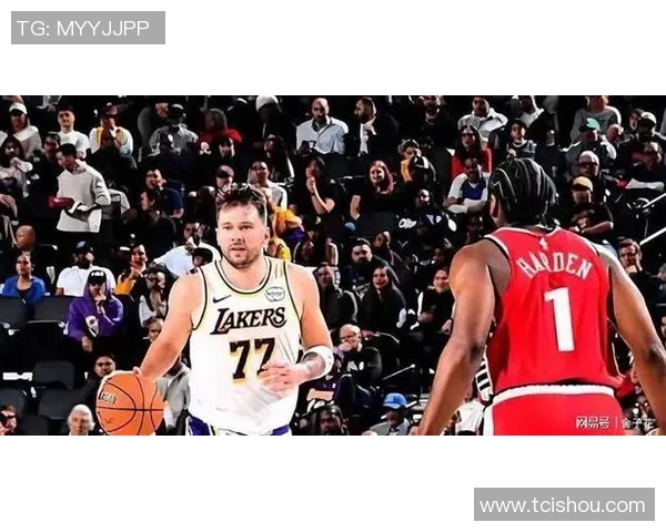 湖人队记者更新，后卫东契奇遭左腿筋轻微拉伤，可能无缘全明星赛